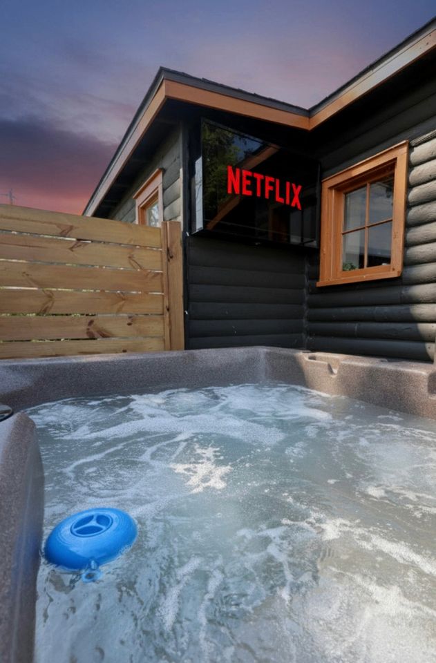 Cozy Cabin with Views of the Mississippi River near Dubuque, Iowa