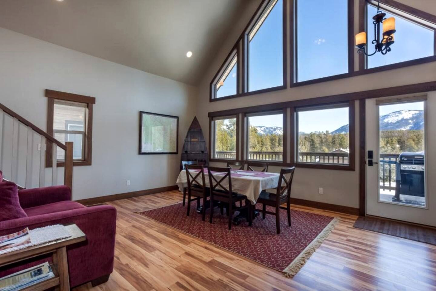 Charming Mountain Cabin for a Family Getaway near Lake McDonald, Montana