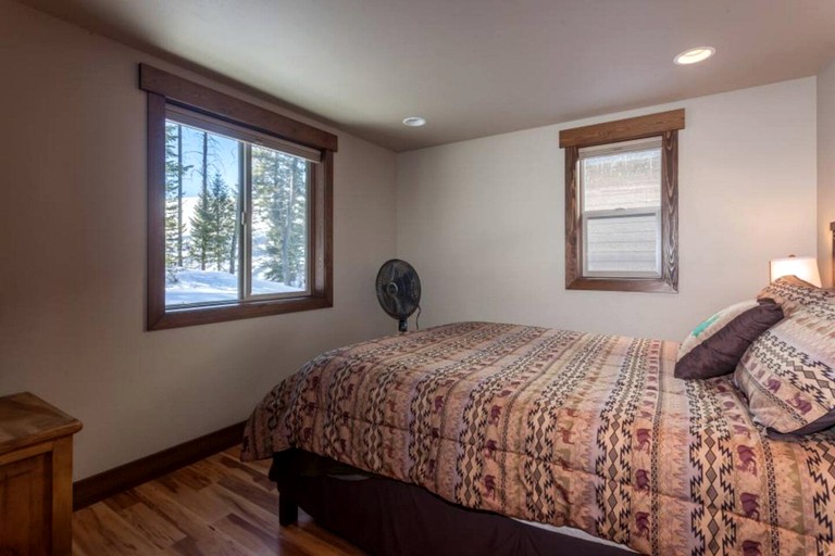 Cabins (United States of America, West Glacier, Montana)