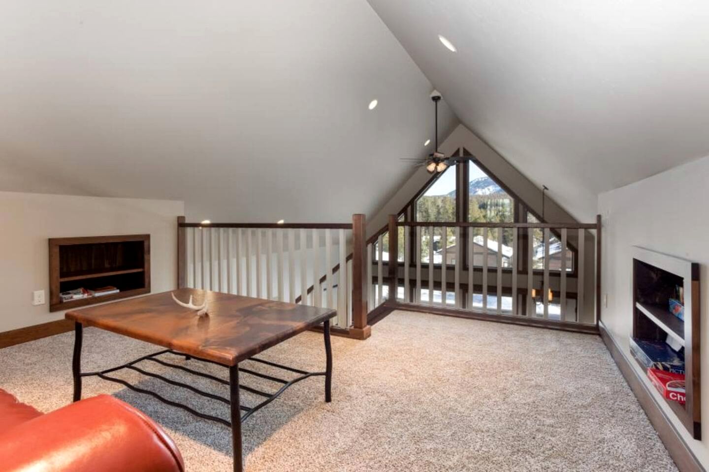 Charming Mountain Cabin for a Family Getaway near Lake McDonald, Montana