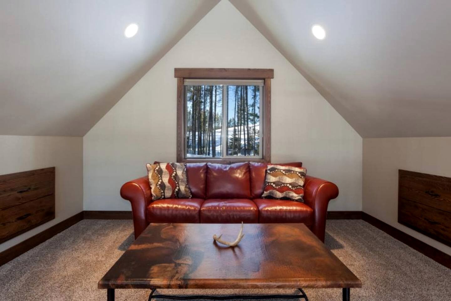 Charming Mountain Cabin for a Family Getaway near Lake McDonald, Montana