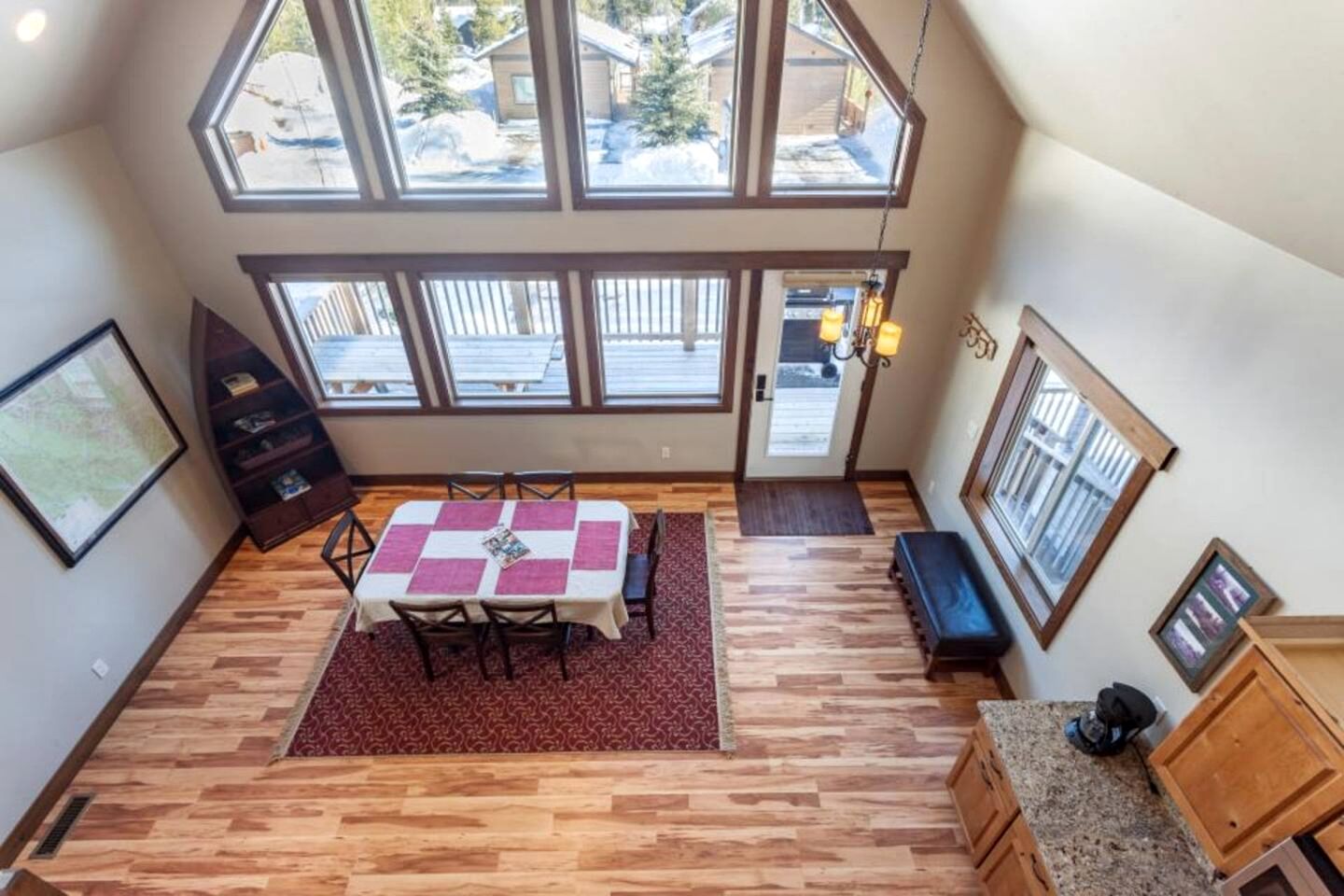 Charming Mountain Cabin for a Family Getaway near Lake McDonald, Montana