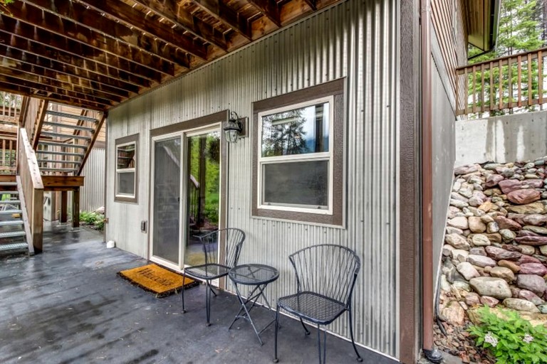 Cabins (United States of America, West Glacier, Montana)