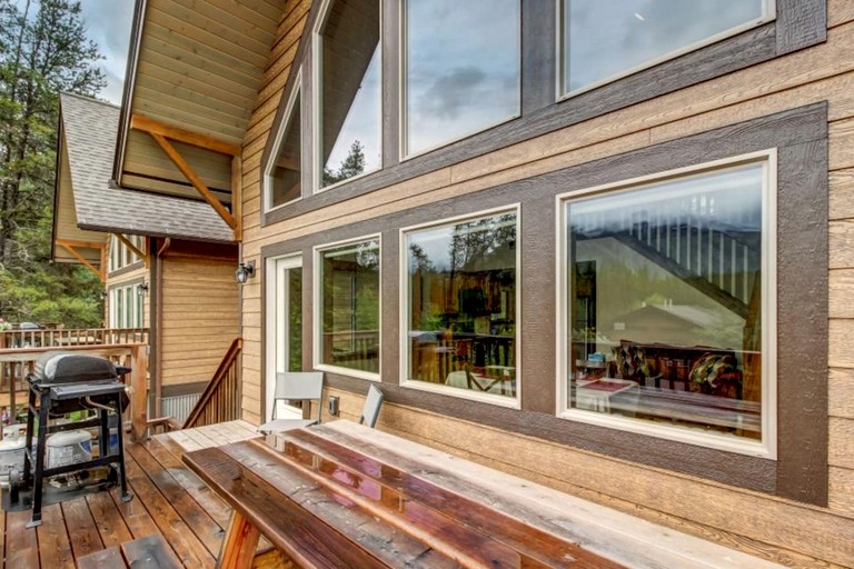 Cabins (United States of America, West Glacier, Montana)