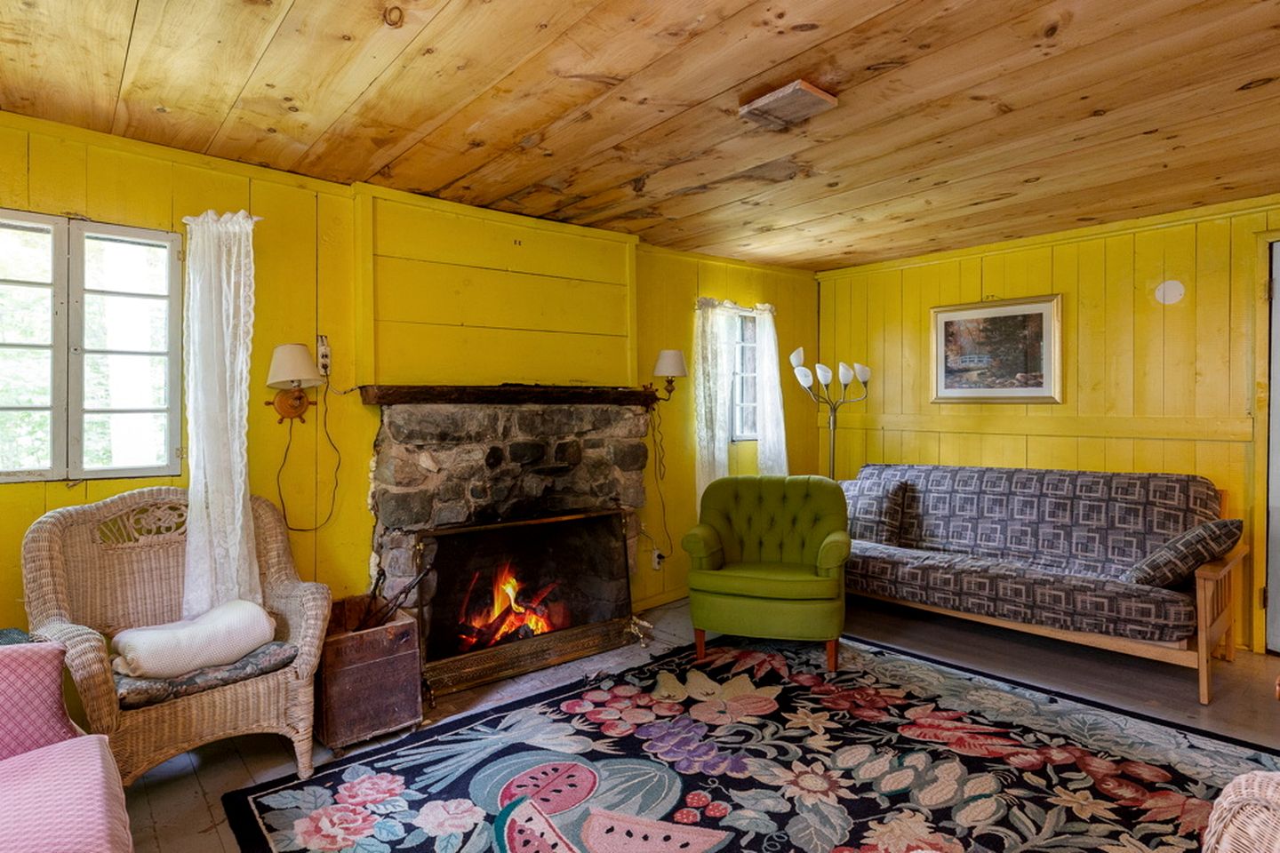 Maplewood Rustic 2BR Cabin, Water Access, Fireplace near Hanover, New Hampshire