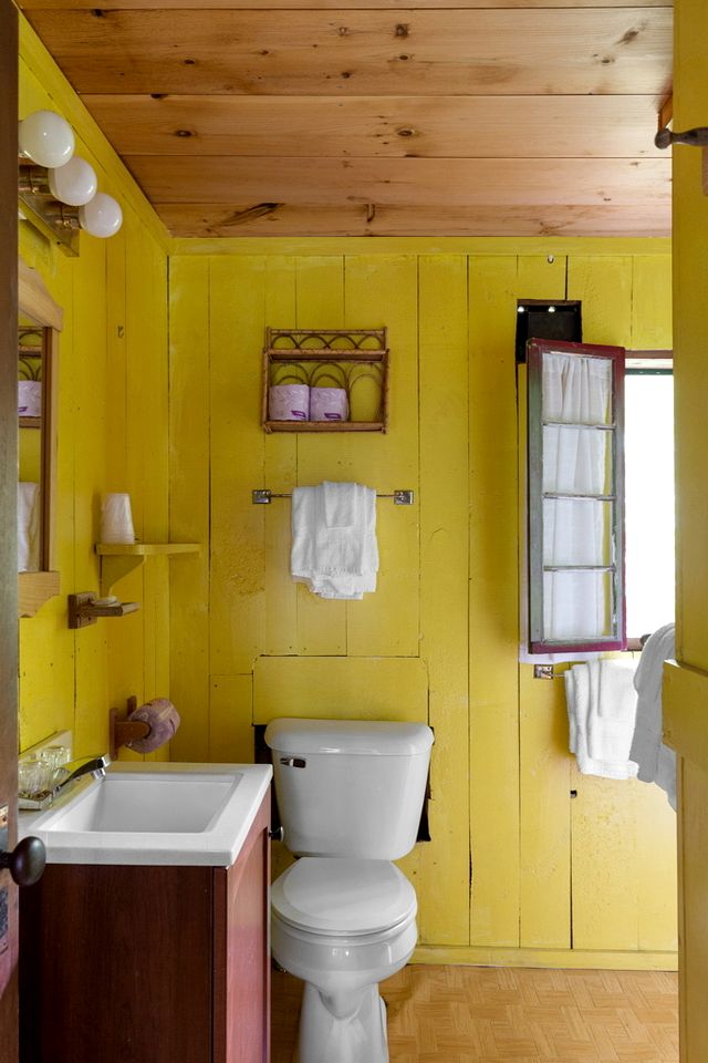 Maplewood Rustic 2BR Cabin, Water Access, Fireplace near Hanover, New Hampshire