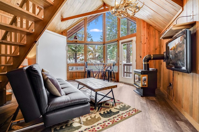 Cabins (United States of America, Trout Lake, Washington)