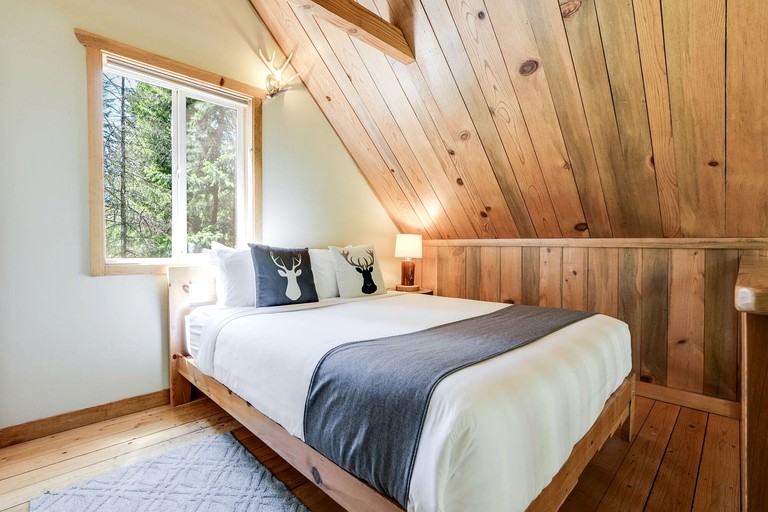 Cabins (United States of America, Trout Lake, Washington)