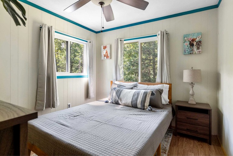 Cabin (United States of America, Mount Jackson, Virginia)