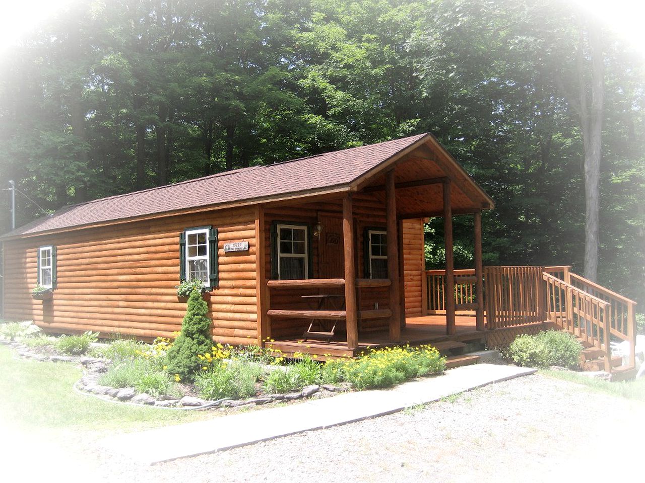 Romantic Cabin Rental with Wi-Fi near Lake Ontario in Sackets Harbor, New York