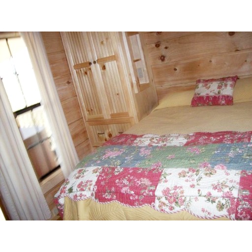 Cabins (United States of America, Hendersonville, North Carolina)