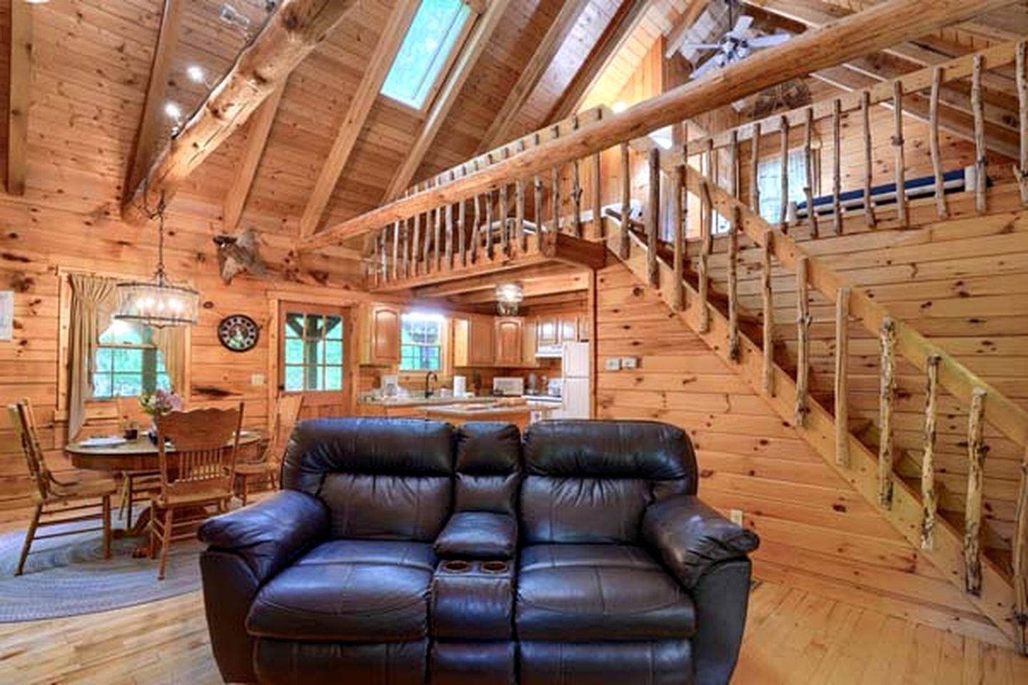 Cozy Log Cabin for an Ohio Outdoor Adventure near Hocking Hills State Park