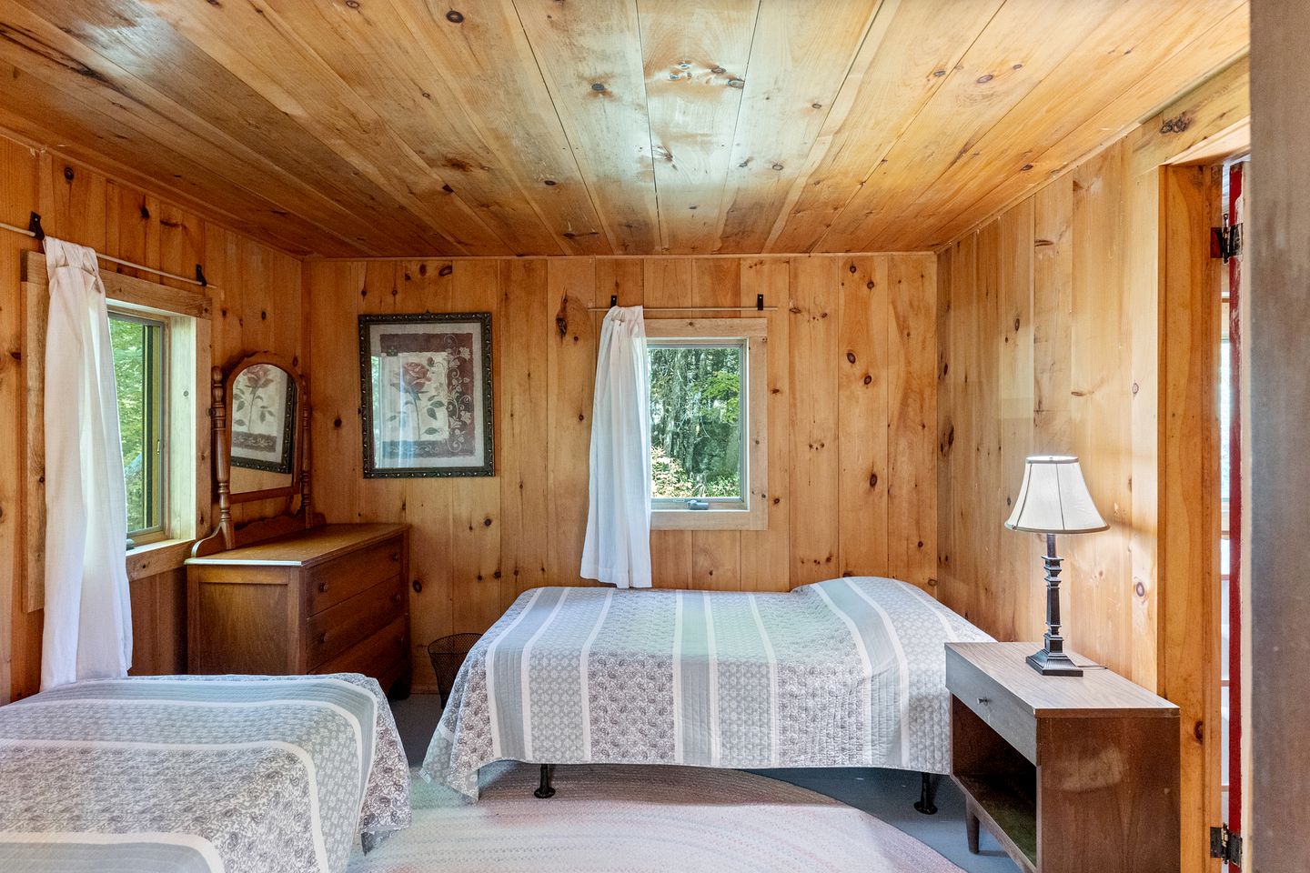 Charming Cabin in the Trees for a Getaway near Hanover, New Hampshire