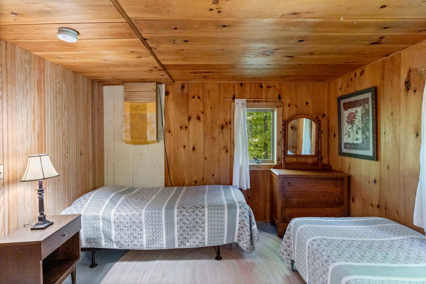Charming Cabin in the Trees for a Getaway near Hanover, New Hampshire