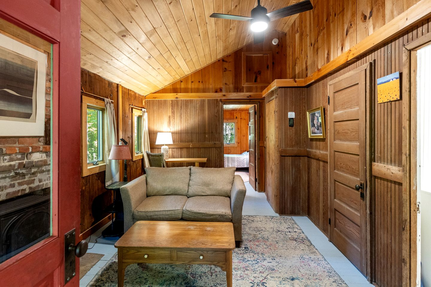 Charming Cabin in the Trees for a Getaway near Hanover, New Hampshire