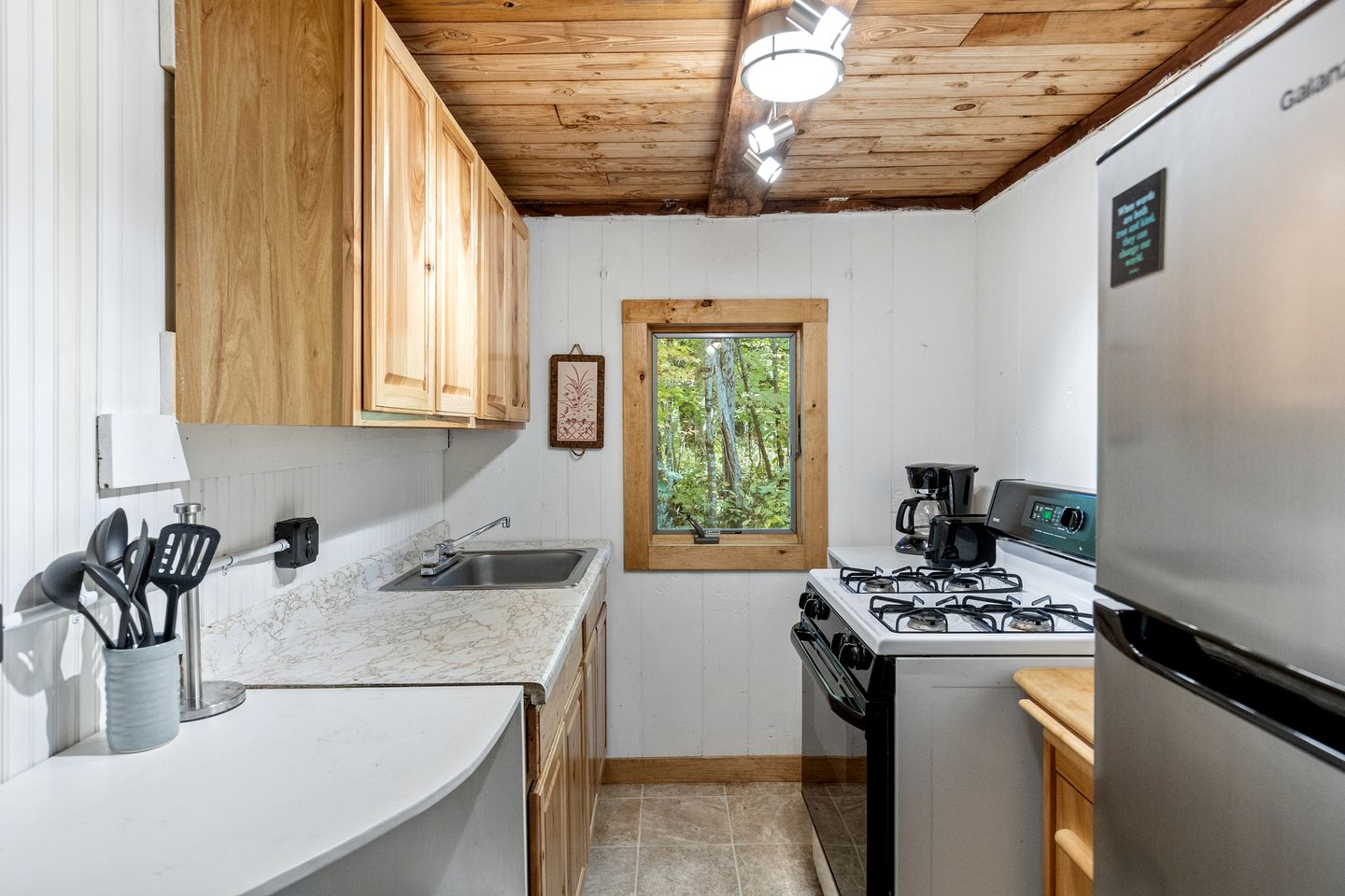Charming Cabin in the Trees for a Getaway near Hanover, New Hampshire