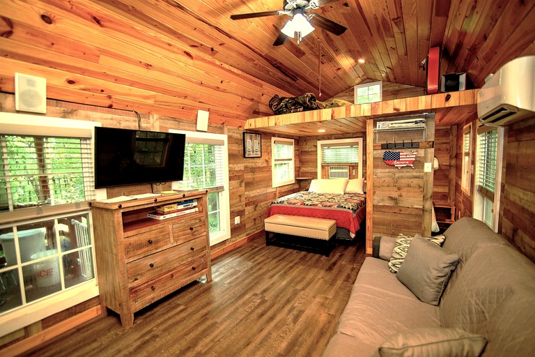 Cabins (United States of America, Murfreesboro, Arkansas)