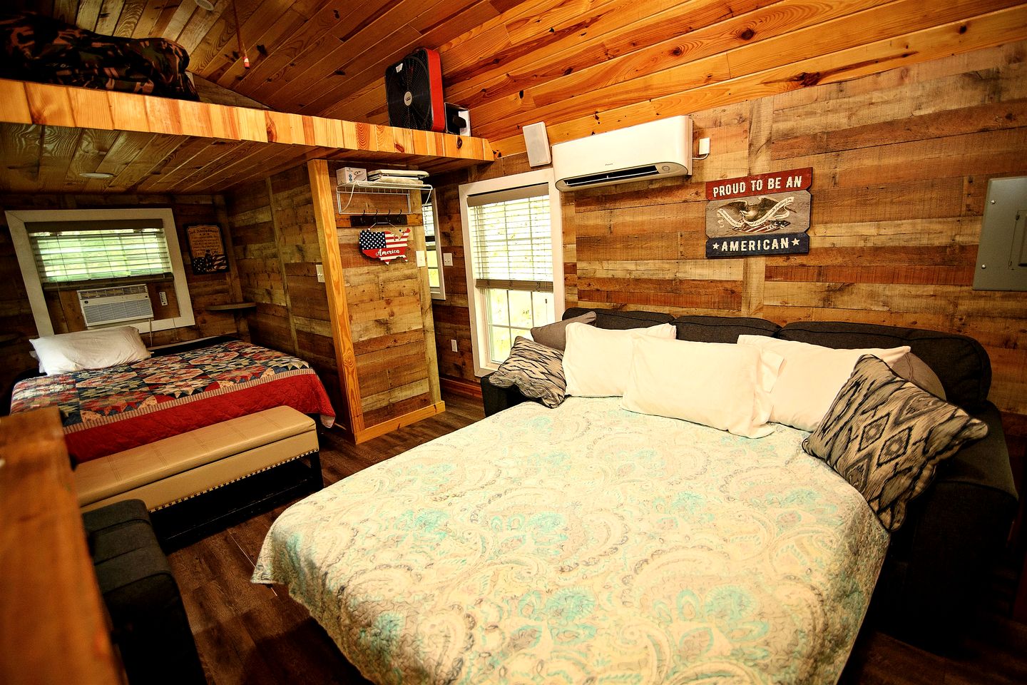 Lovely Cabin Accommodation for a Getaway near Lake Greeson in Murfreesboro, Arkansas