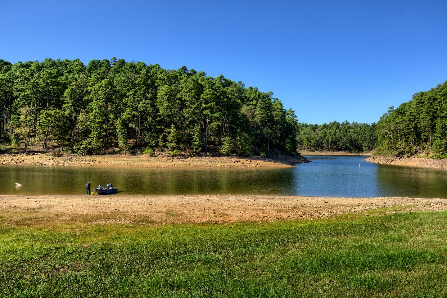 Lovely Cabin Accommodation for a Getaway near Lake Greeson in Murfreesboro, Arkansas