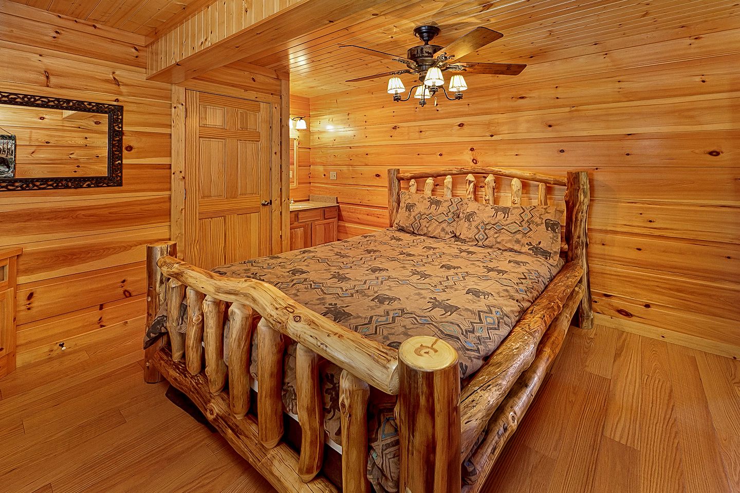 Spacious Cabin near Gatlinburg for a Group Getaway in Tennessee