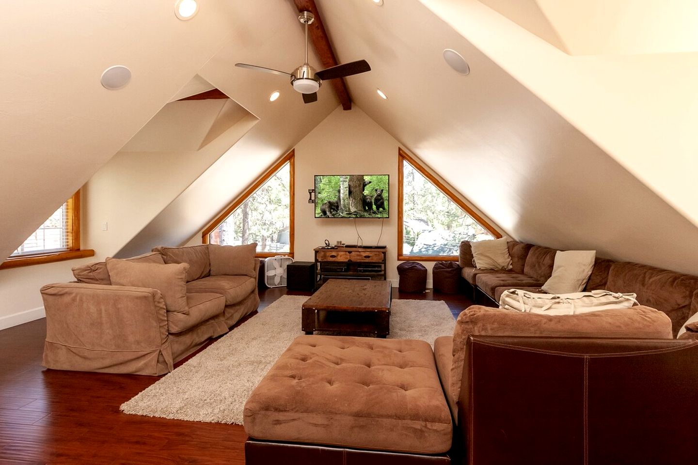 Family-Friendly Cabin Incredible for Outdoor Adventures in California
