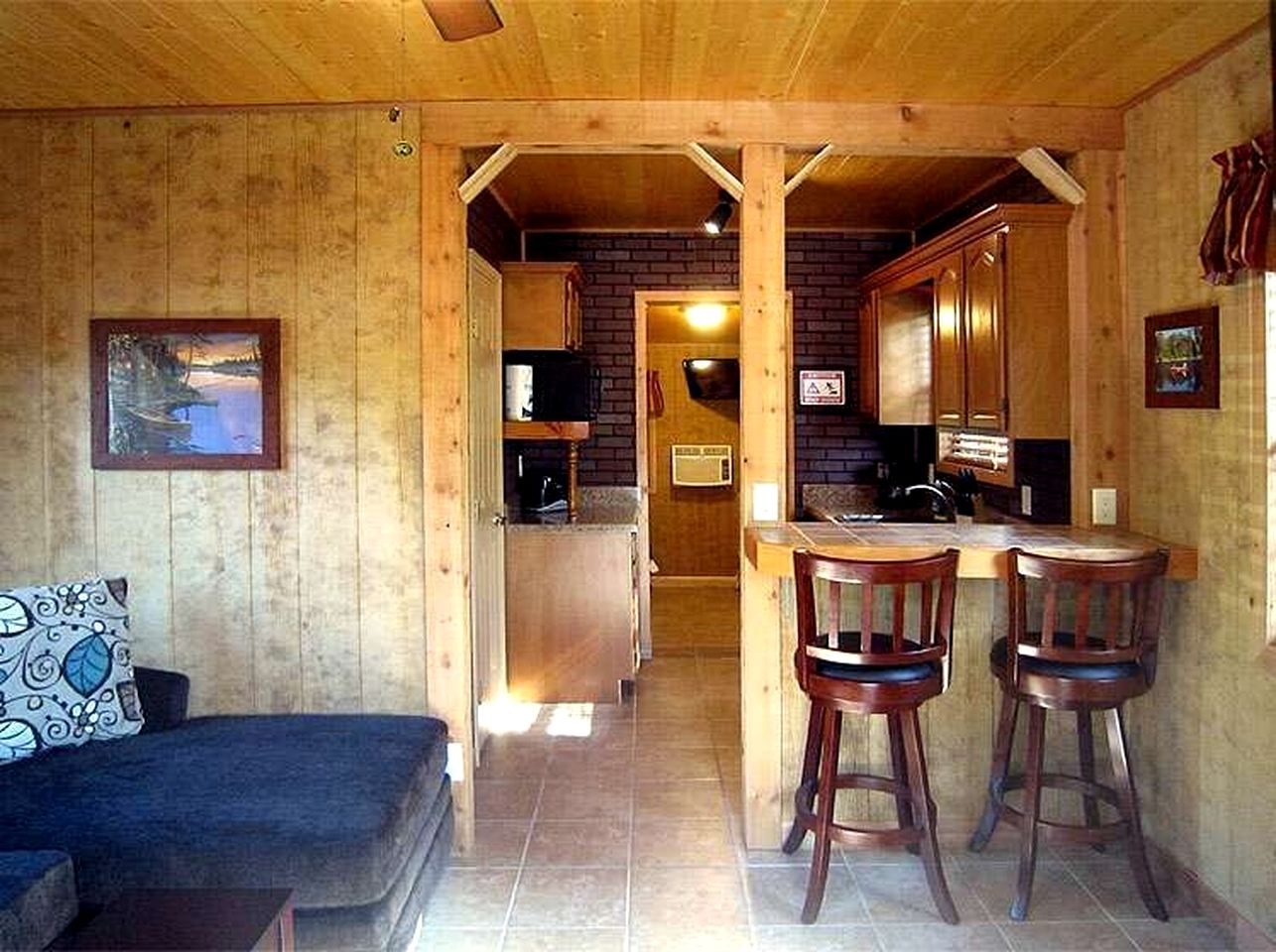 Studio Cabin Great for Couples in Inverness, Florida