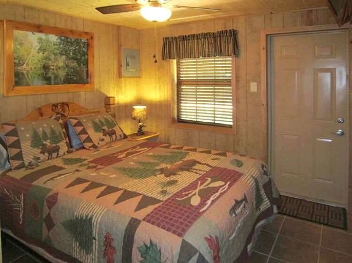 Cabins (United States of America, Inverness, Florida)