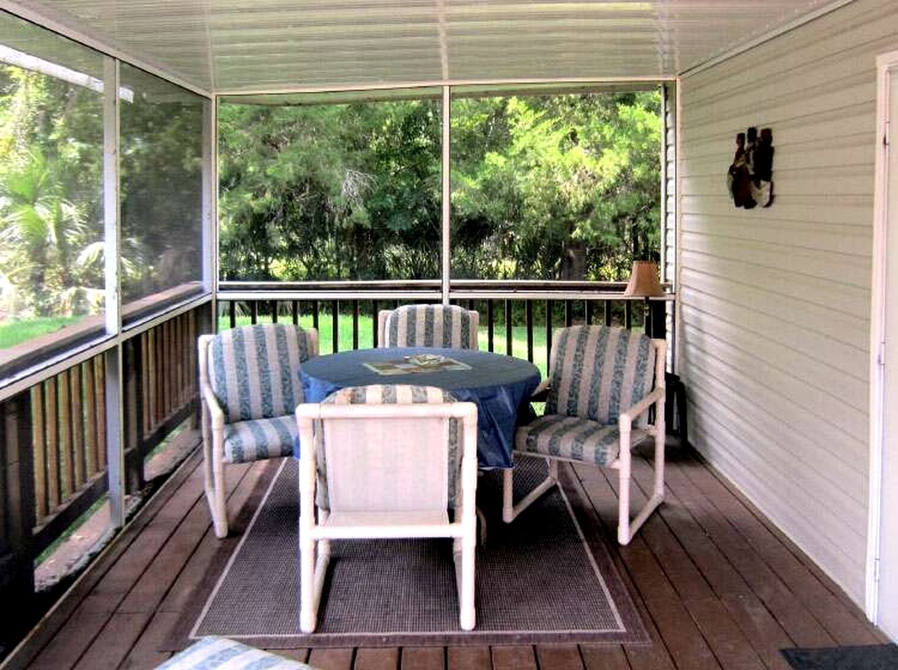 Delightful Cabin with Private Deck in Inverness, Florida