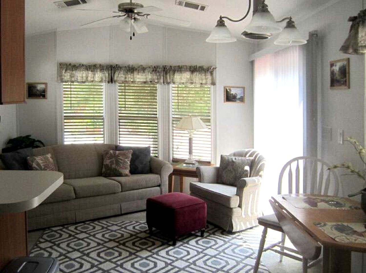 Delightful Cabin with Private Deck in Inverness, Florida