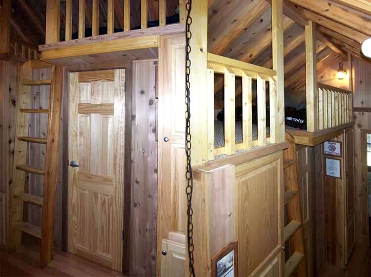 Classic Cabin with Furnished Deck in Inverness, Florida
