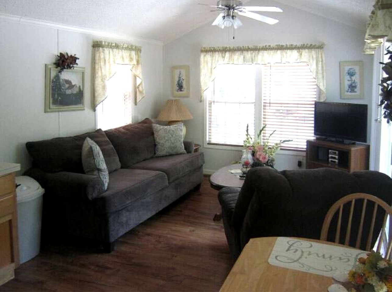 Fantastic Cabin with Wooden Deck in Inverness, Florida