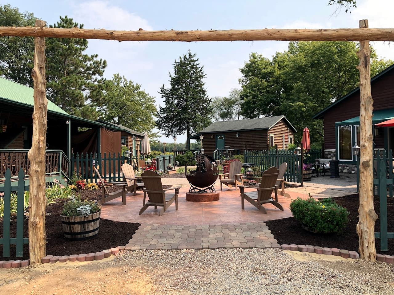 Charming Riverside Cabin Rental on the Outskirts of Bellevue, Iowa