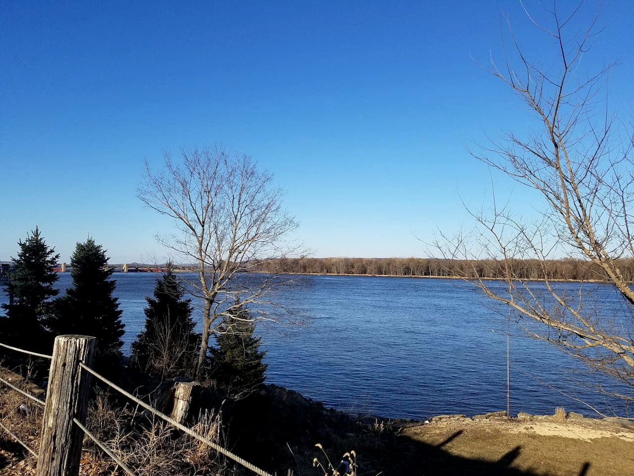 Charming Riverside Cabin Rental on the Outskirts of Bellevue, Iowa