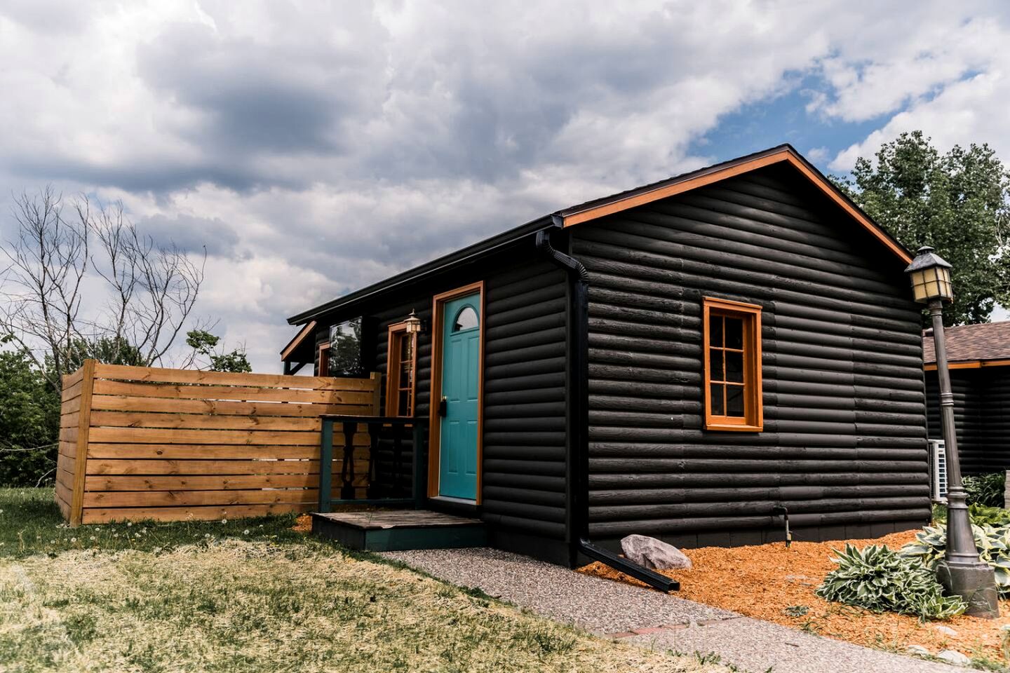 Charming Riverside Cabin Rental on the Outskirts of Bellevue, Iowa