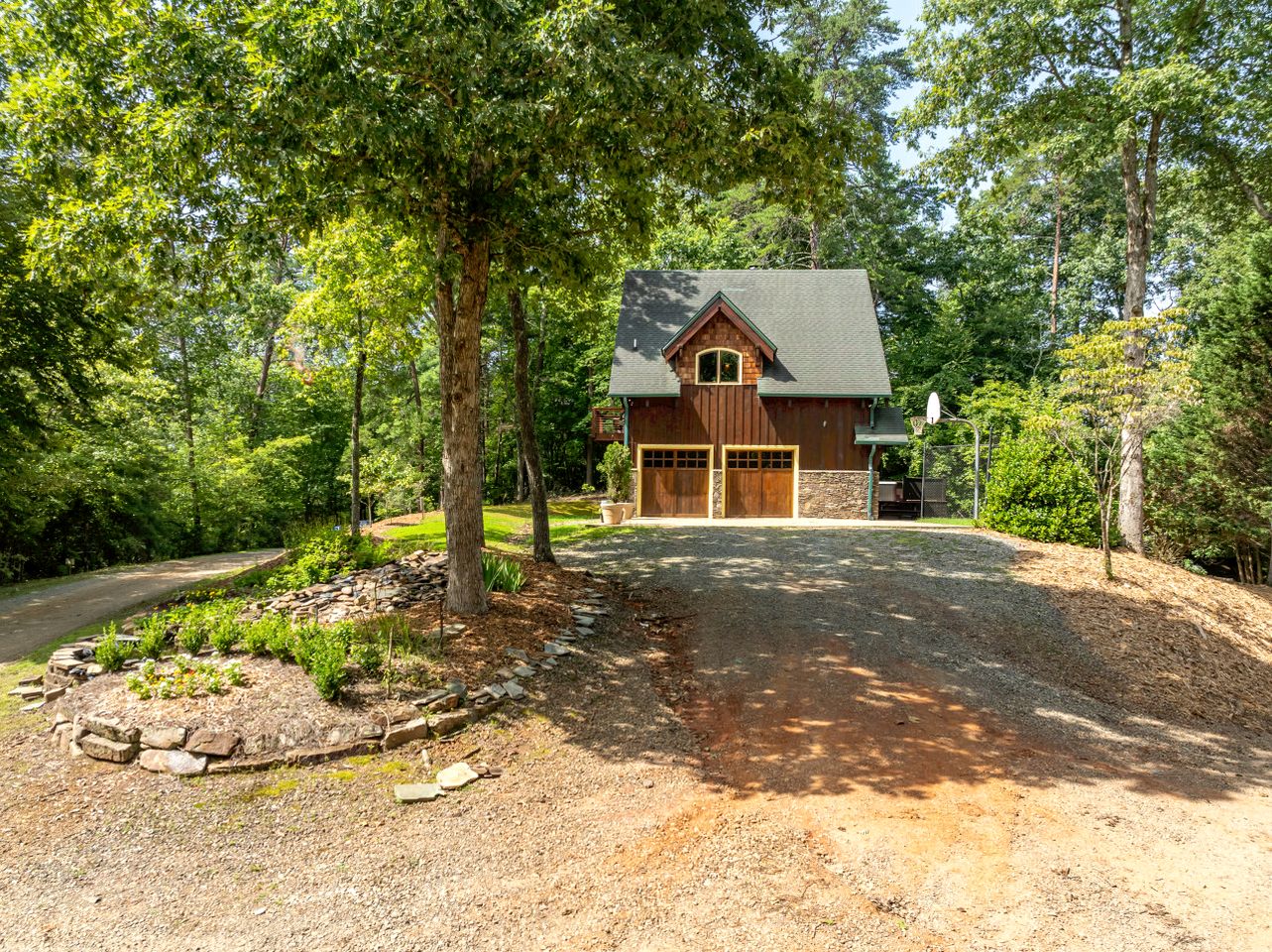 Delightful Cabin Rental with Mountain Views near Chattahoochee National Forest, Georgia