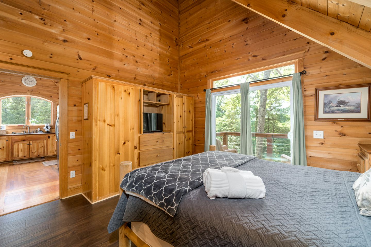 Delightful Cabin Rental with Mountain Views near Chattahoochee National Forest, Georgia