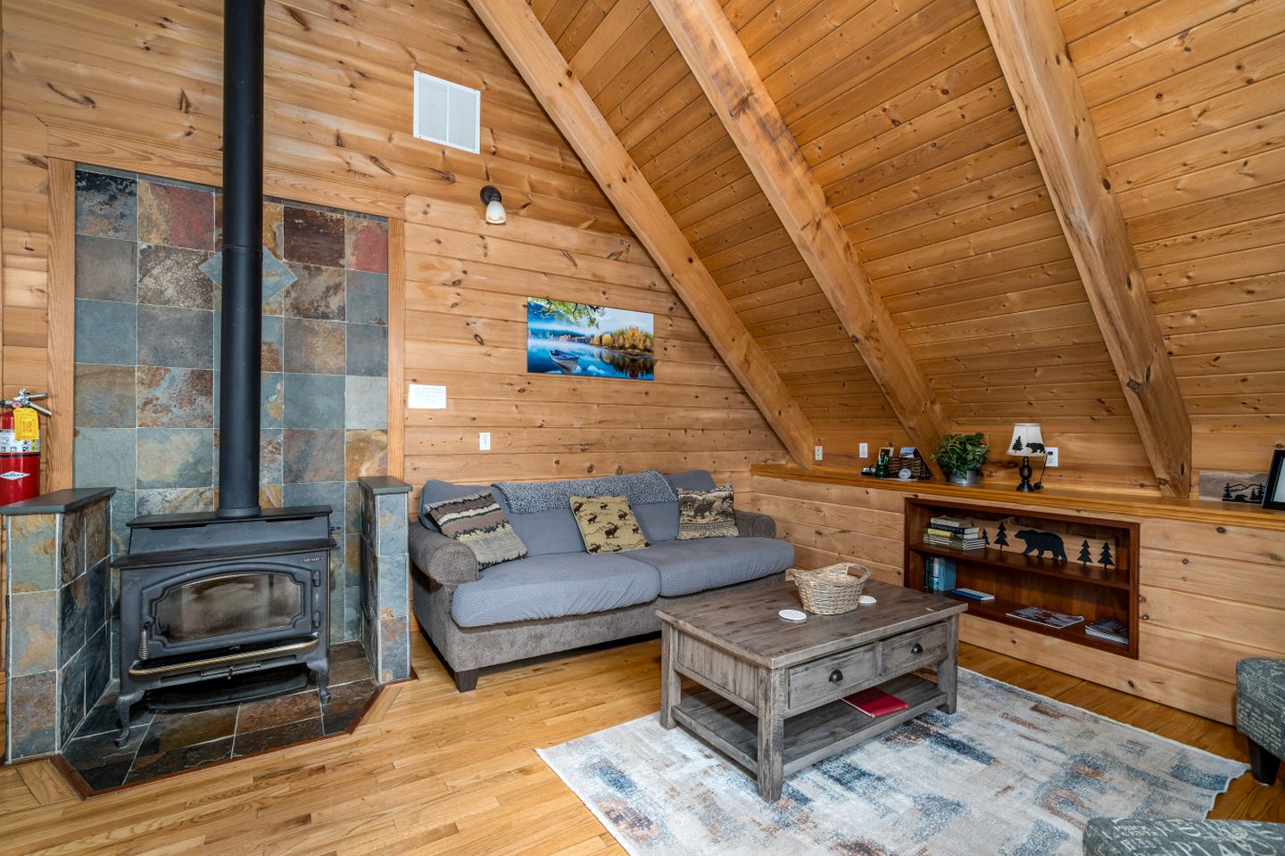 Delightful Cabin Rental with Mountain Views near Chattahoochee National Forest, Georgia