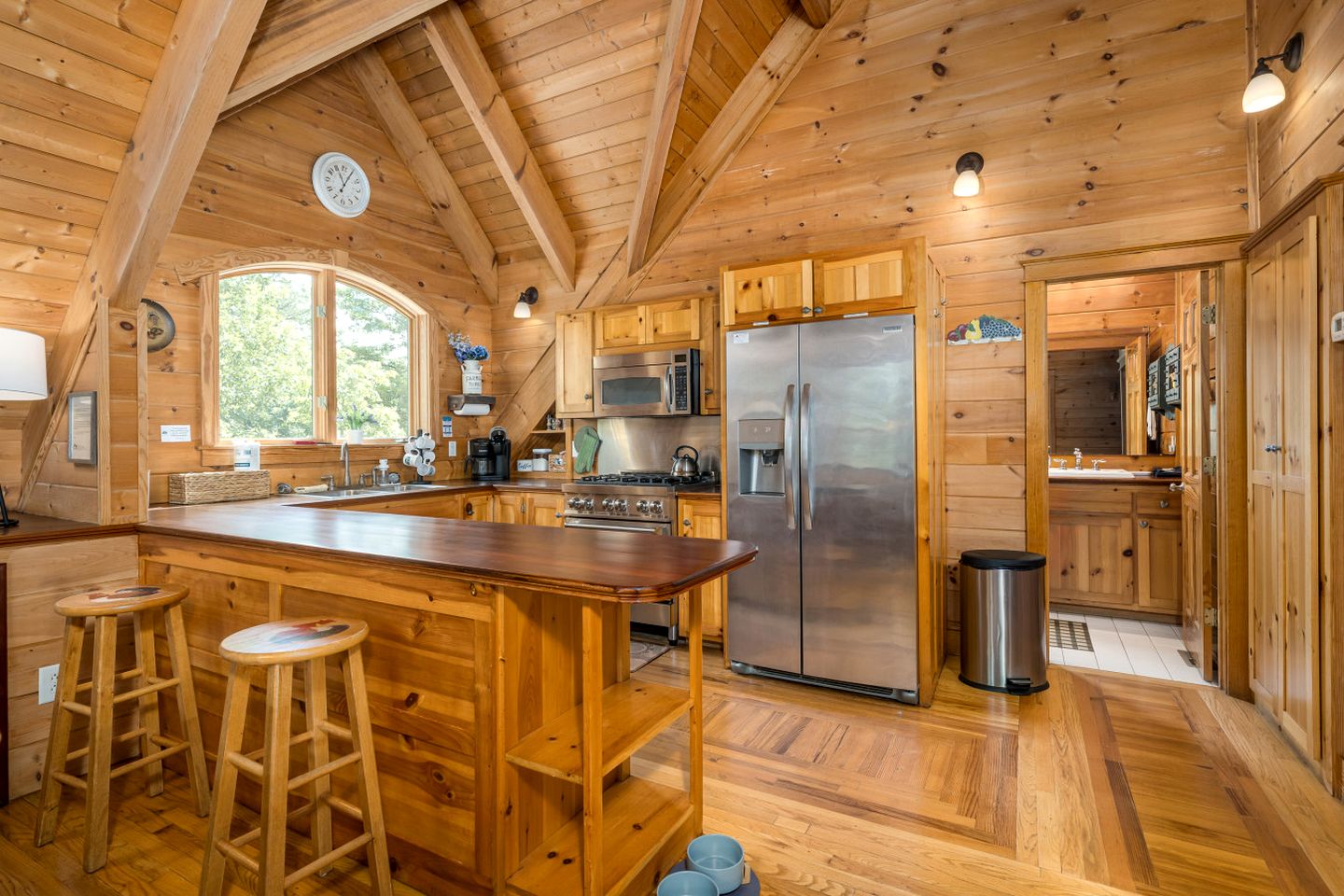 Delightful Cabin Rental with Mountain Views near Chattahoochee National Forest, Georgia