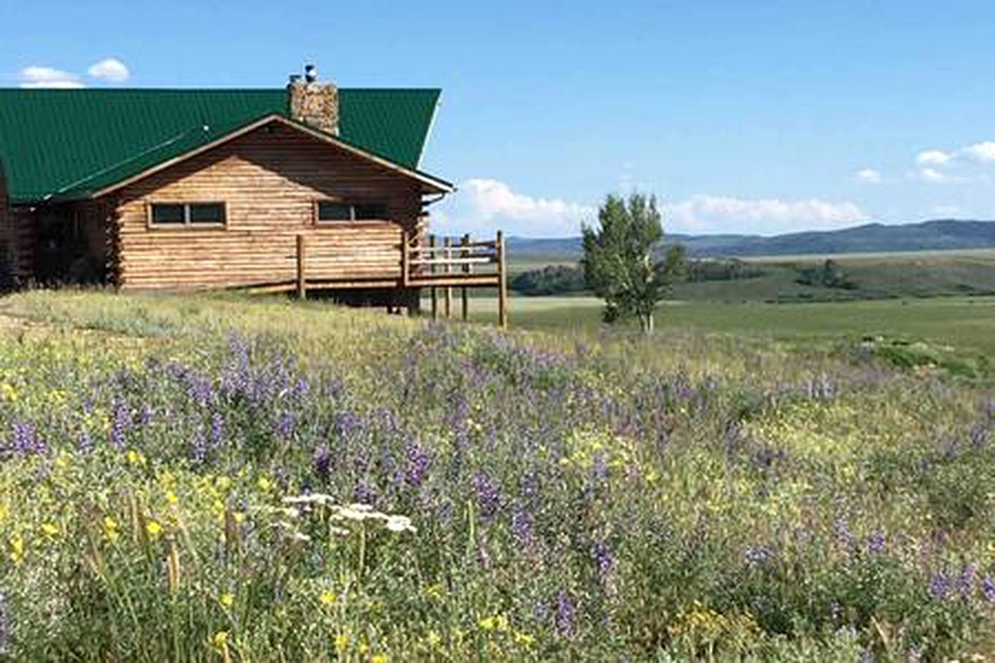 Cabin Rental for Large Groups Ideal for Colorado Glamping
