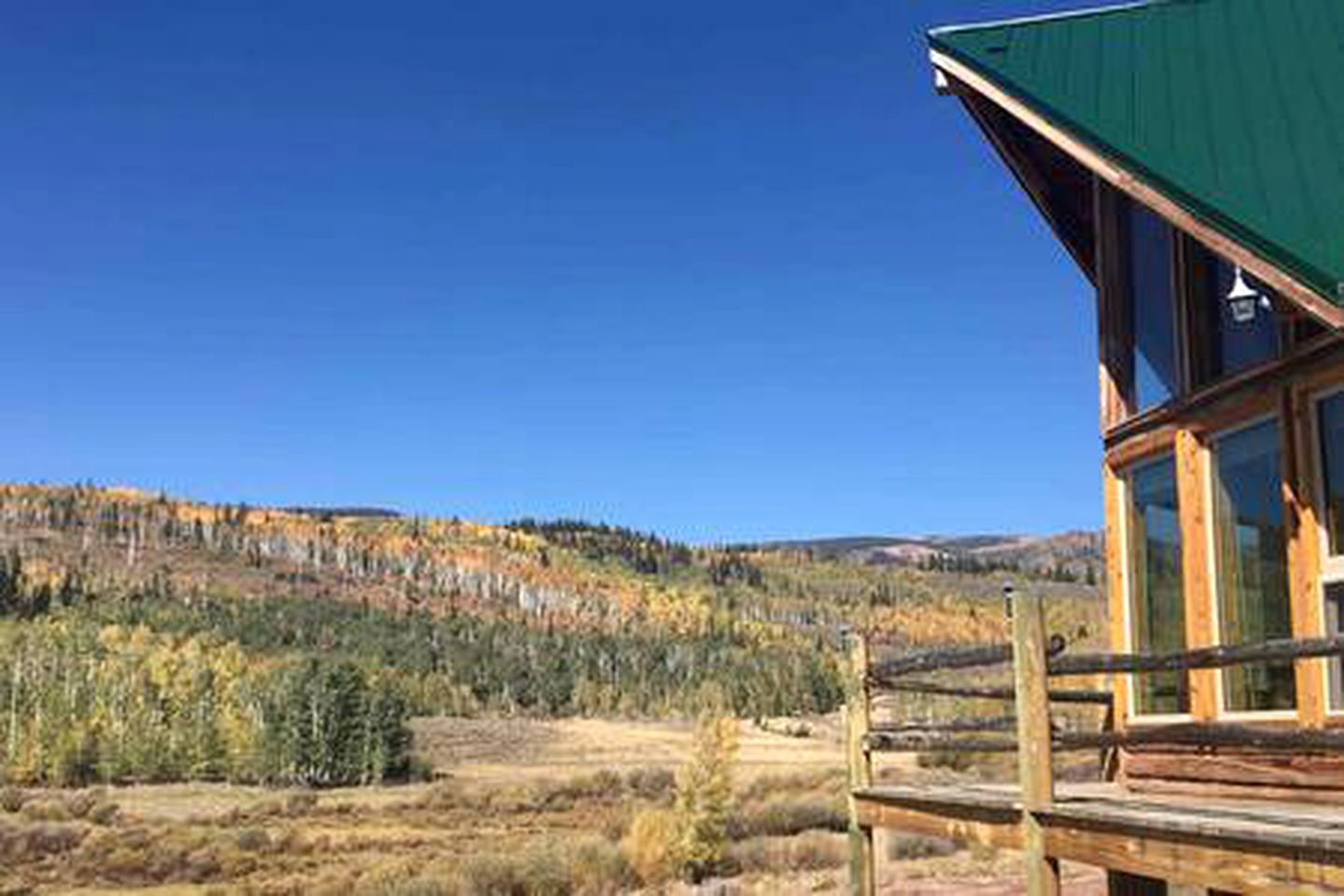 Cabin Rental for Large Groups Ideal for Colorado Glamping