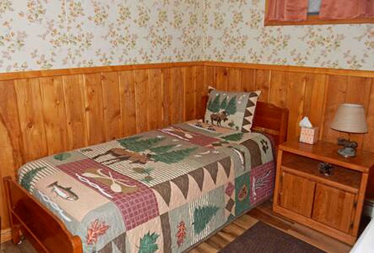 Cabins (United States of America, Walden, Colorado)