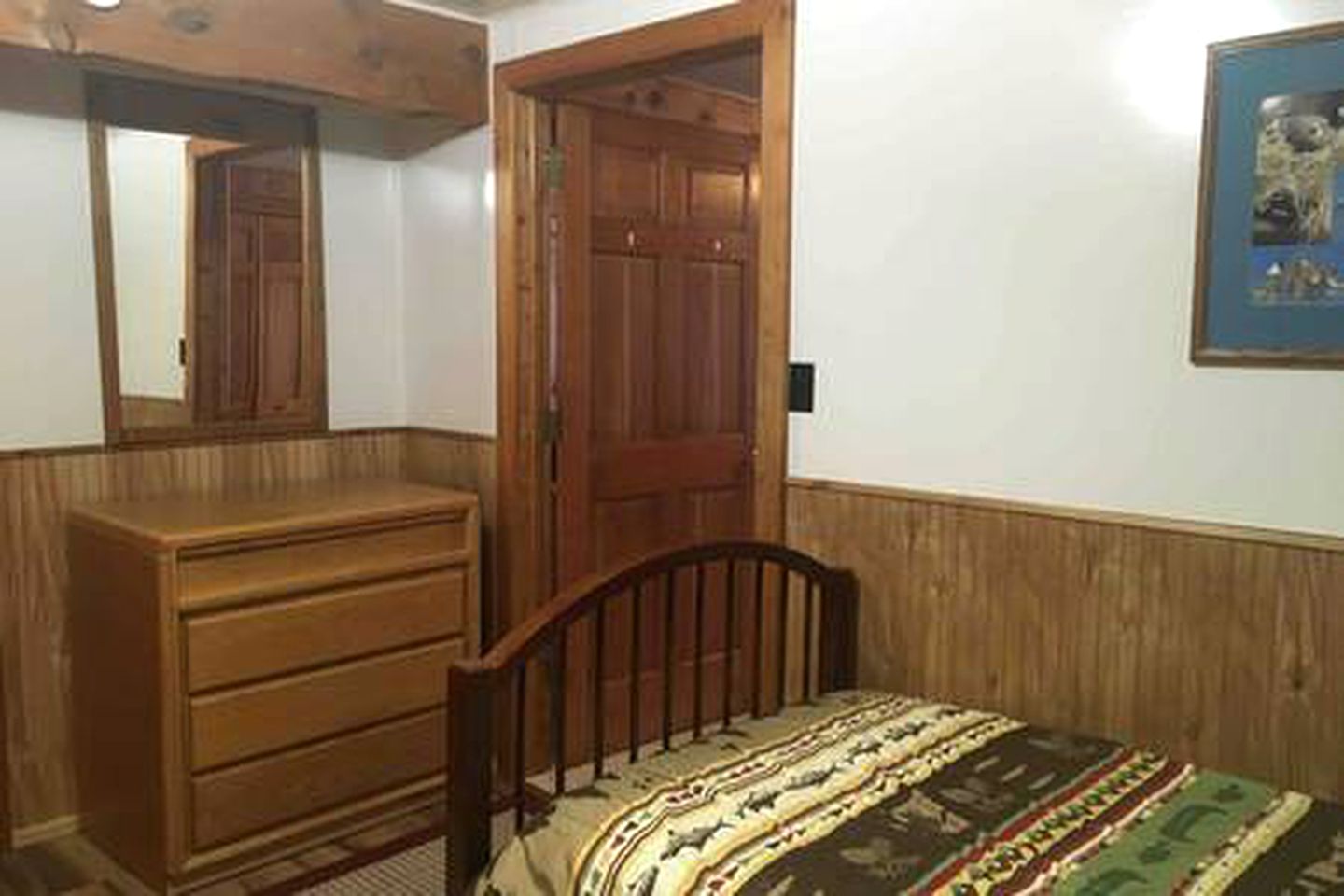 Cabin Rental for Large Groups Ideal for Colorado Glamping