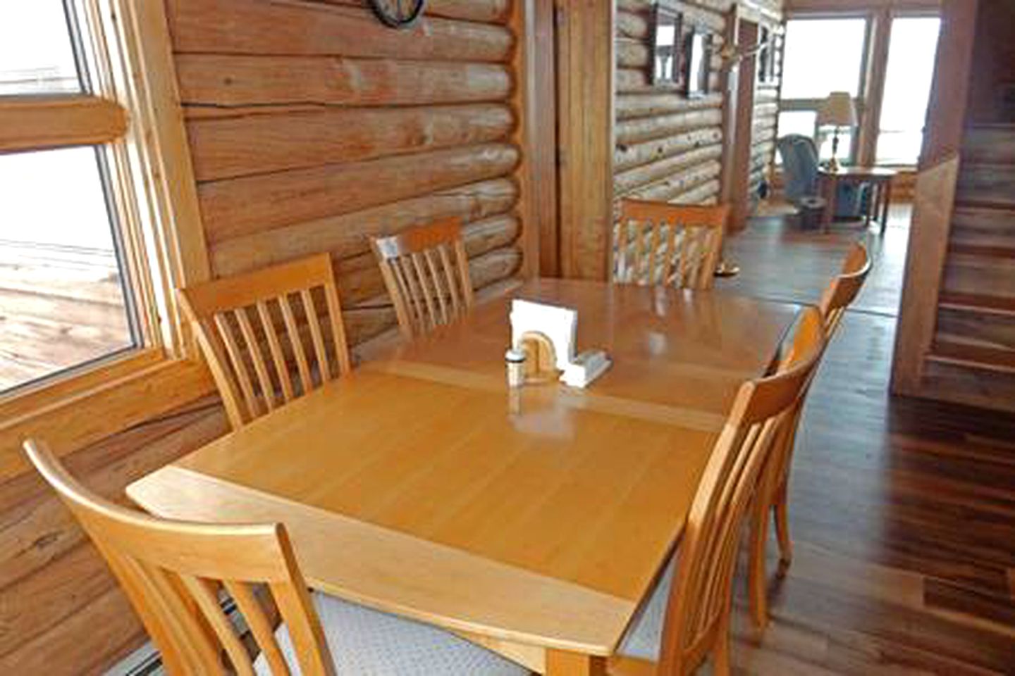 Cabin Rental for Large Groups Ideal for Colorado Glamping