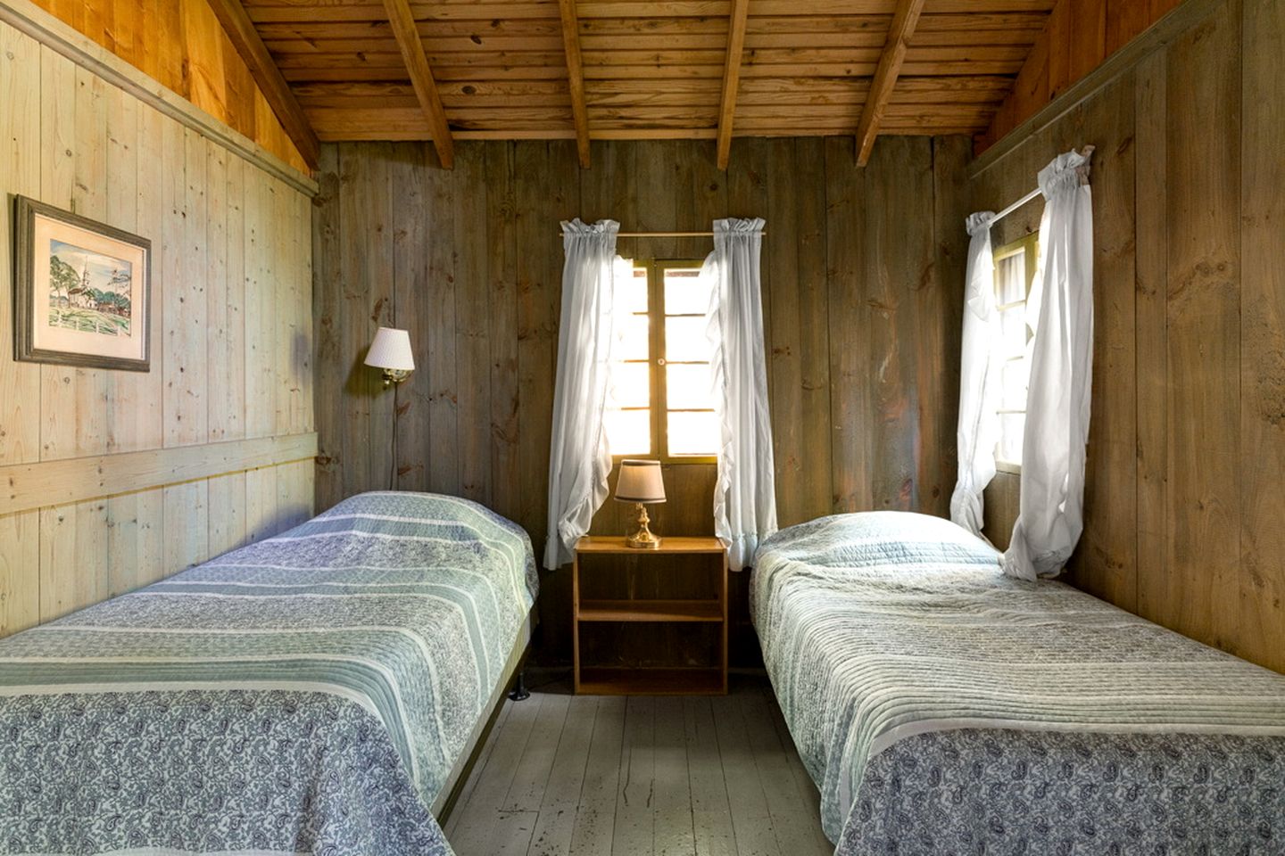Charming Five-Person Cabin Rental in Connecticut River Valley of New Hampshire
