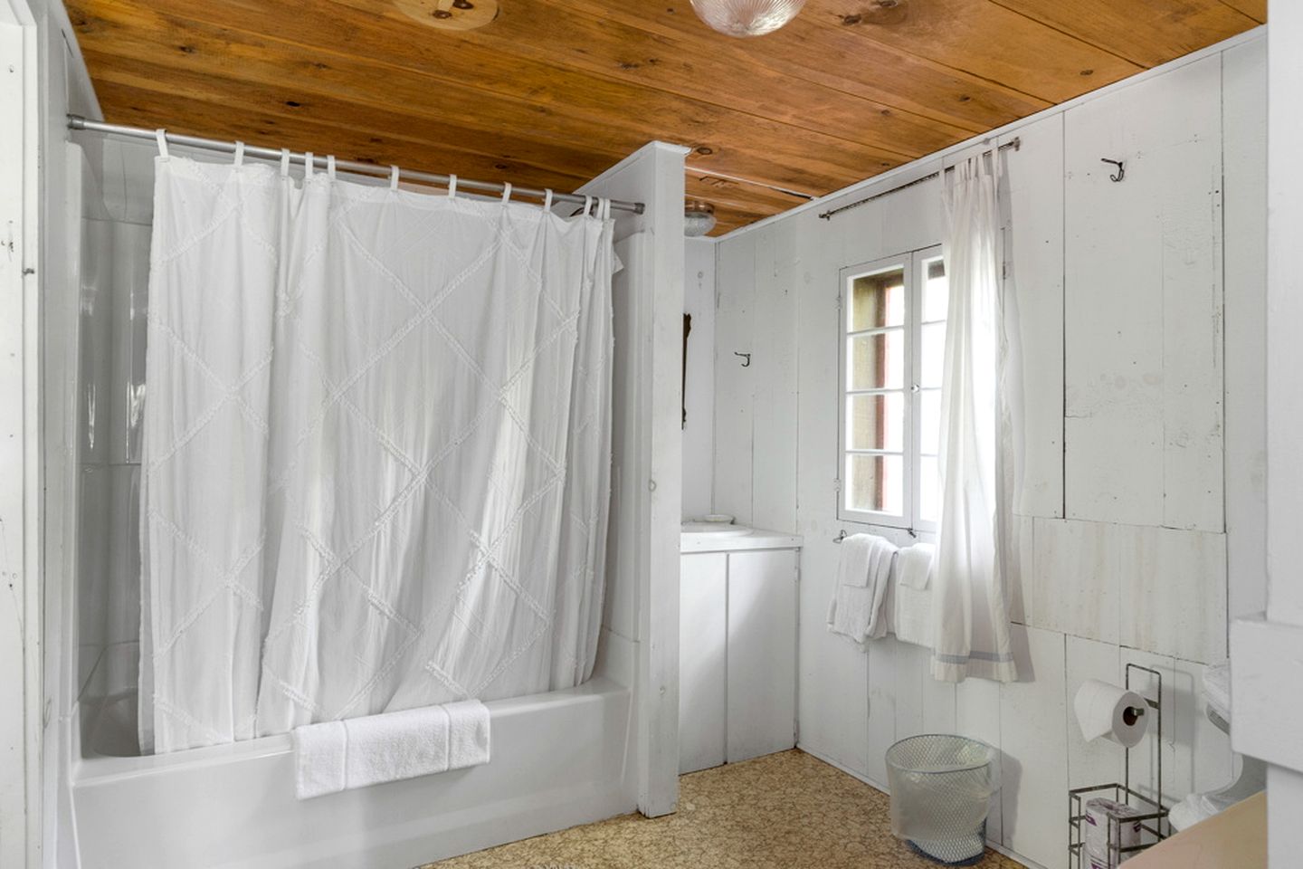 Charming Five-Person Cabin Rental in Connecticut River Valley of New Hampshire