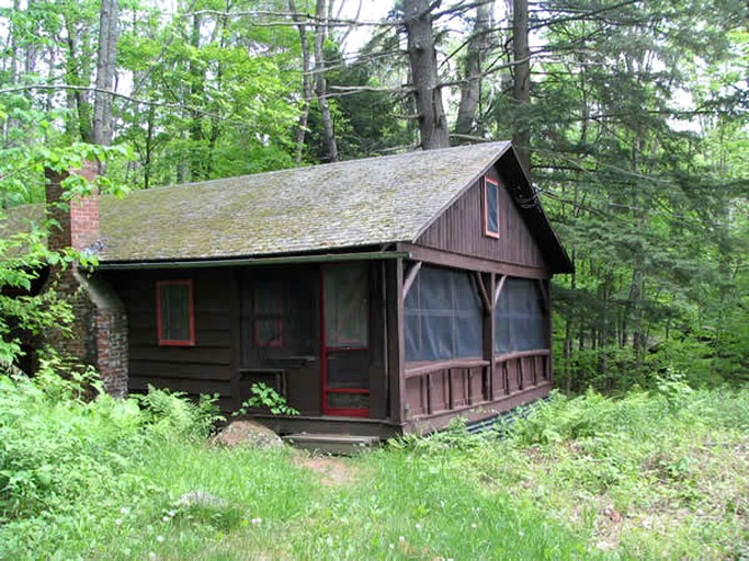 Cabins (United States of America, Lyme, New Hampshire)