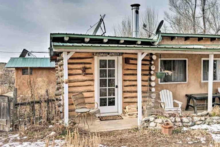 Log Cabins (United States of America, San Cristobal, New Mexico)