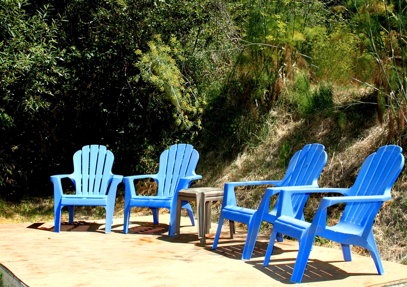 Pet-Friendly Cabin Rental with Hot Tub and Private Dock for Glamping in Northern California