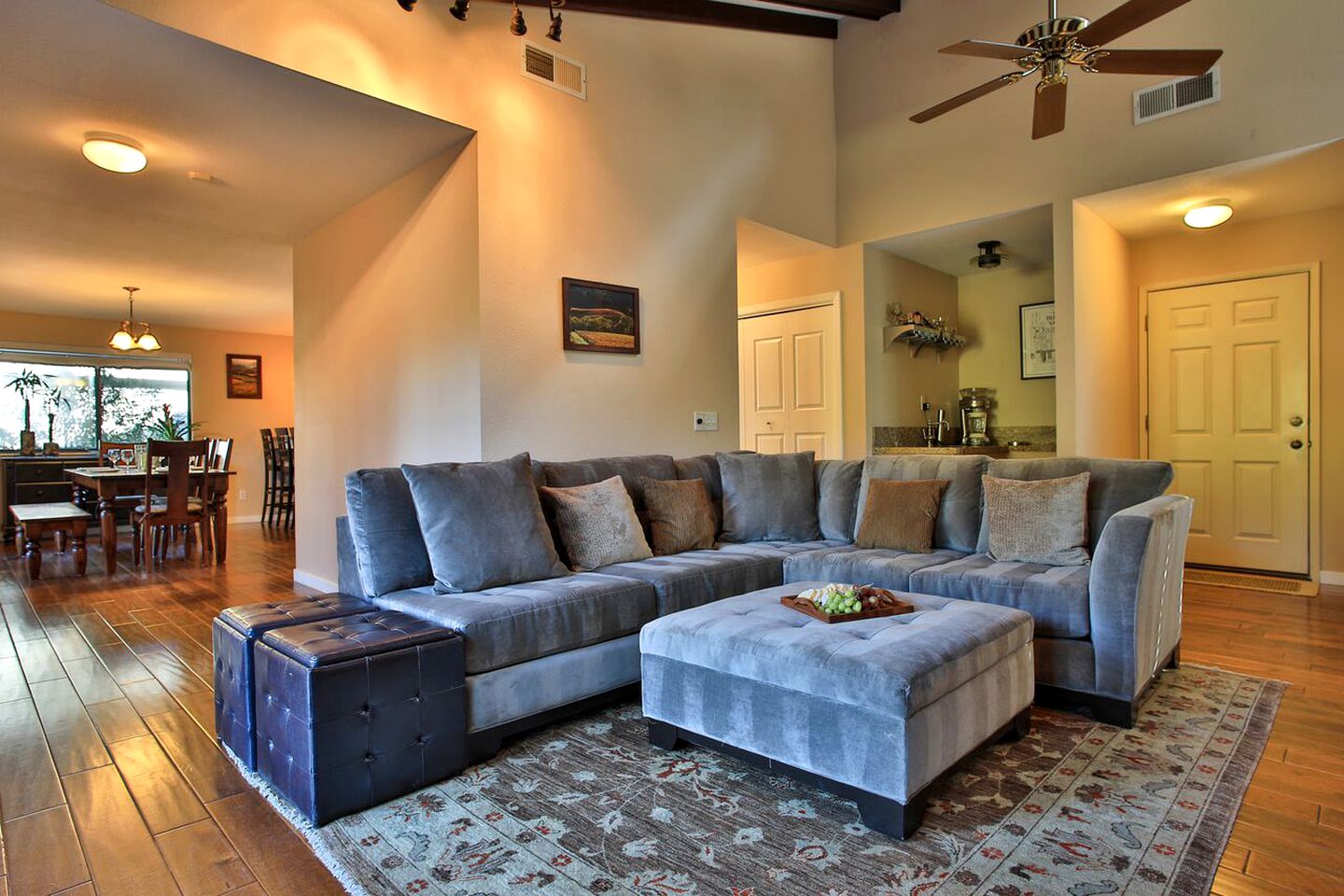 Pet-Friendly Cabin Rental with Hot Tub and Private Dock for Glamping in Northern California