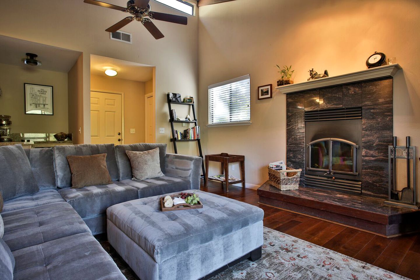 Pet-Friendly Cabin Rental with Hot Tub and Private Dock for Glamping in Northern California